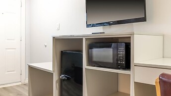 Motel 6 – Cornwall, ON