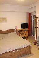 1-bedroom Apartment Center and City Attractions