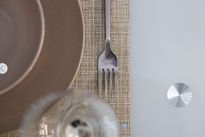 1-bedroom Apartment Center and City Attractions