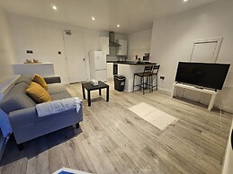 Charming 1-bed Apartment in Huddersfield