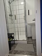 Charming 1-bed Apartment in Huddersfield