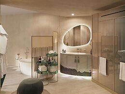 Gem Forest Hotel Nairobi - MGallery Collection