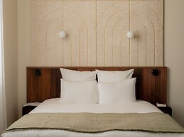Hotel Fort St Laurent Lyon - Handwritten Collection