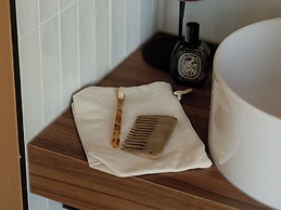 Hotel Fort St Laurent Lyon - Handwritten Collection