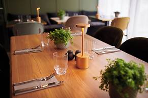 Square Lodge Hotel La Roche Sur Yon - Handwritten Collection