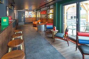 Ibis Styles London Gatwick Airport