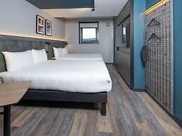 Ibis Styles London Gatwick Airport