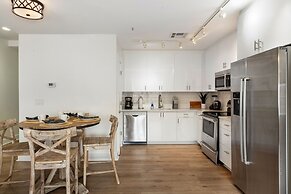 French Quarter Splendor 4BR Luxury Condo