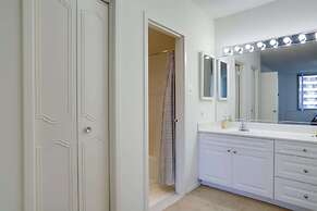 Fantastic Condo with Gym in Crystal City