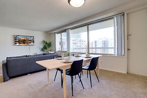 Fantastic Condo with Gym in Crystal City