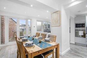 Beautiful Gravesend 3 Beds by Jada Homes