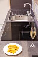 Napoli Street Art Rooms - Wall by Wonderful Italy