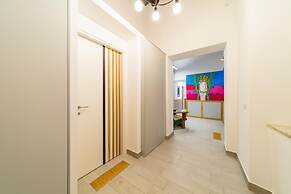 Napoli Street Art Rooms - Wall by Wonderful Italy