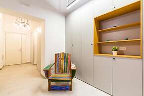 Napoli Street Art Rooms - Wall by Wonderful Italy