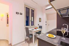 Napoli Street Art Rooms - Wall by Wonderful Italy