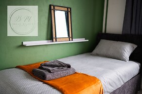 Popular Contractor 2-bed House in Lincoln