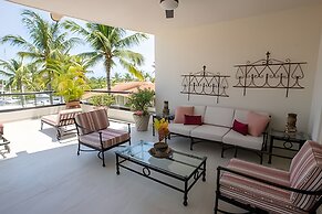 Grand Marina Villas