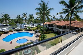 Grand Marina Villas