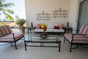 Grand Marina Villas