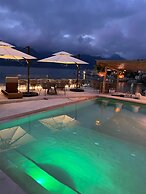 Hotel Casa Blanca