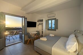 Nastram Suites Oia