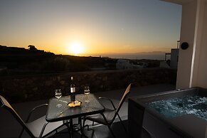 Nastram Suites Oia