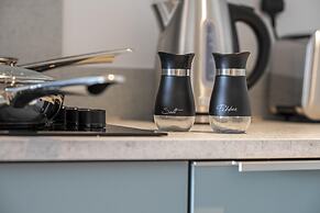 Spacious Central Apartment