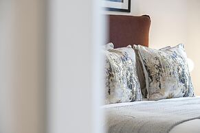 Two Bedroom Waterside Flat