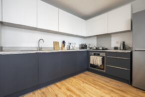 Amazing Flat With Community Hub