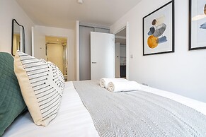 Amazing Flat With Community Hub