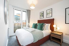 Modern Flat Near City Centre