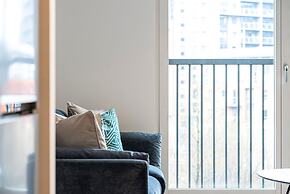 Modern Flat Near City Centre