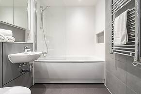 Chic Apartment Near City Centre