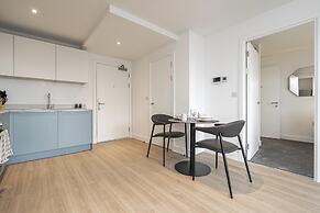 Chic Apartment Near City Centre