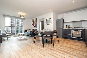 Waterside Flat in Central Leeds