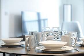 Waterside Flat in Central Leeds