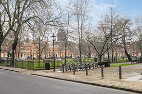 Central Two Bedroom Flat