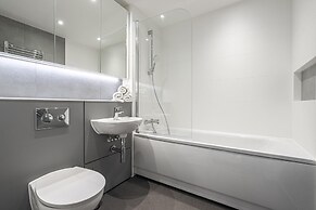 Central Two Bedroom Flat