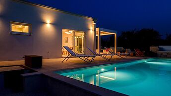 Ecovilla Terra Di Luce 8 Emma Villas