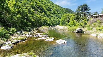 Gapyeong Paradiso Kids Poolvilla