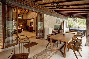 Arsulana Eco Lodge