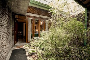 Arsulana Eco Lodge