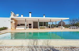 3706 Villa Floras by Perle di Puglia