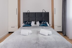 Apartment With Terrace Dębki by Renters