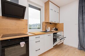 Apartment With Terrace Dębki by Renters