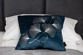 Apartment With Terrace Dębki by Renters