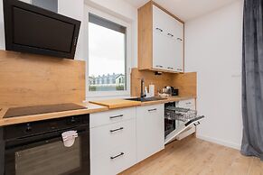Apartment With Terrace Dębki by Renters