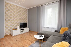 Biała Mewa Apartment by Renters