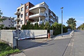 Sailor Apartment by Renters Prestige