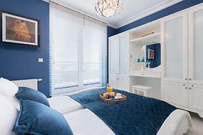Sailor Apartment by Renters Prestige